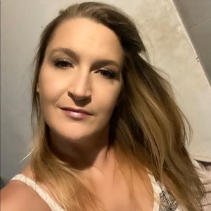 Meet your Posher, Valerie